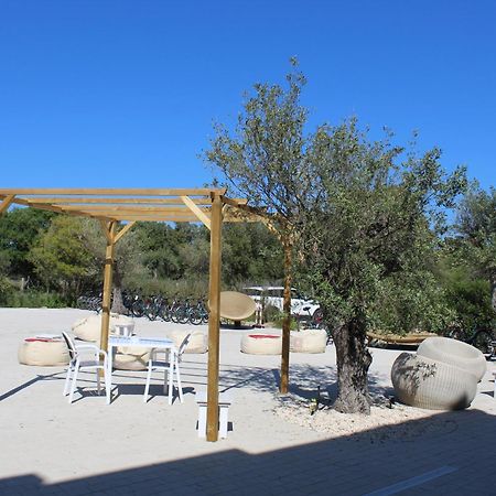 Noha Lifestyle Hotel - Adults Only Pula Exterior foto